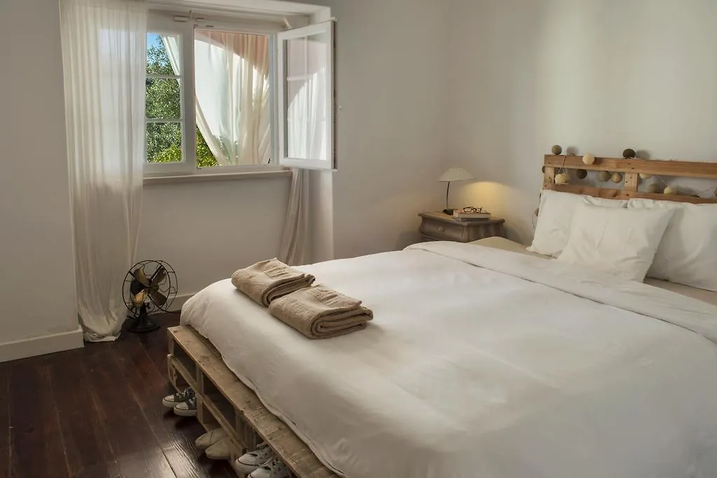 Hostel Estoril Beach House