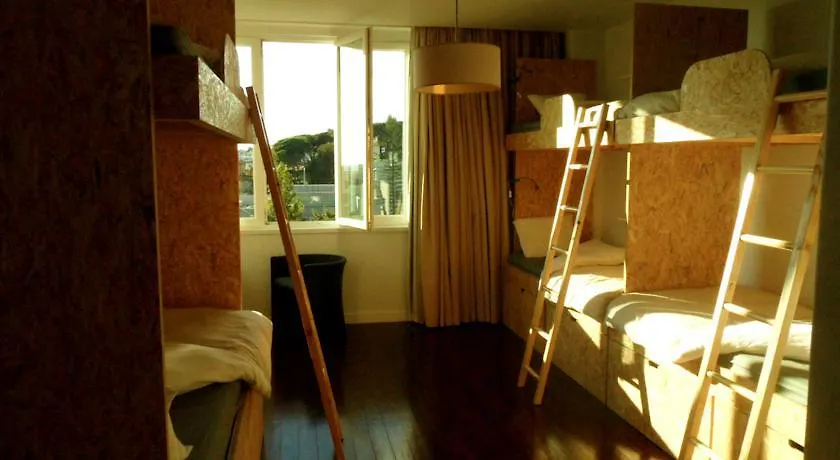 Estoril Beach House 0*,